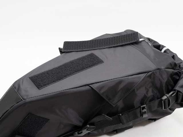 【防水トラベルサドルバッグ】 リュックに変形 バイクパッキング 大型 ロールトップ 取付金具不要 No.1517