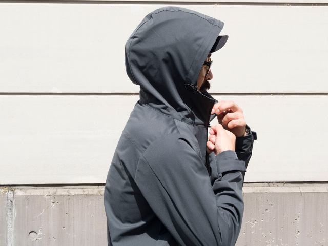 【バイクマンパーカーLight】MoveFit(R) 動きやすくストレッチ はっ水 防風 背ポケット フード付 No.2256