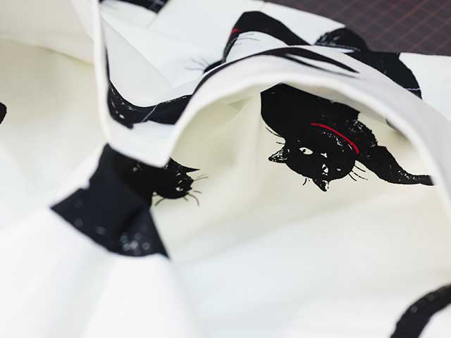 【シャノアシャツ】黒猫プリント バックポケット付き開襟シャツ 創業40周年記念 日本製 No.2296