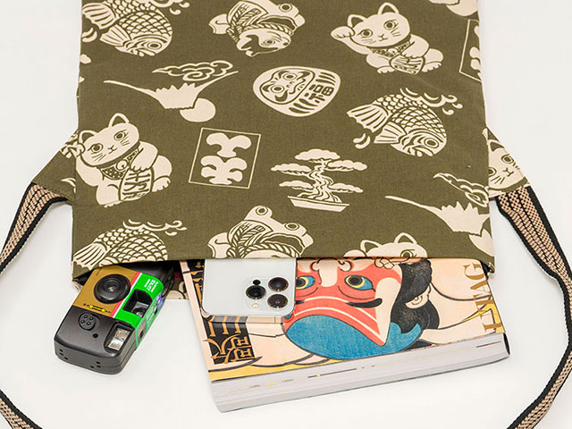 【MAIDOサコッシュ大】柄物 前掛け紐 ショルダーバッグ B4サイズ 日本製 No.5139【ネコポス可】