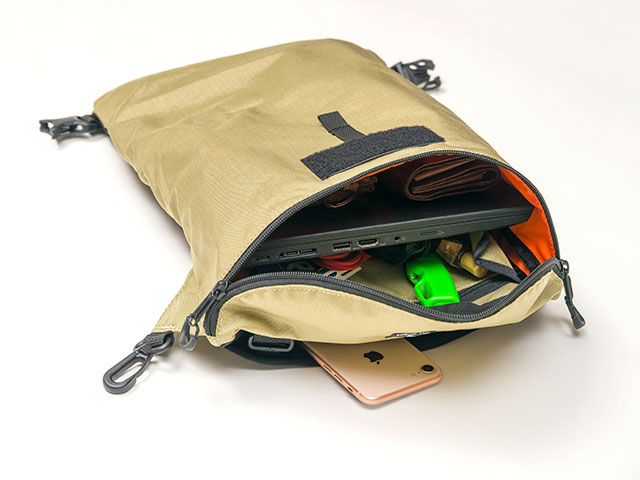 【ロールアウトバッグ】最も伸ばした状態(高さ38cm 約7リットル)