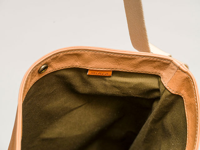 直営限定販売【TOCHIGI LEATHER SACOCHE】最高級 栃木レザー サコッシュ minca製 ショルダーバッグ 日本製 No.5157