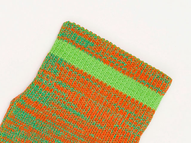 No.8044 和紙ソックス　人参　編み目拡大